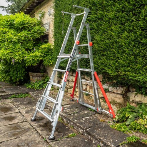 Henchman ATTP-5 All Terrain Telescopic Platform (ATTP) 5 Step Adjustable Ladder (For Uneven Ground) [1.2m-2.4m Platform Height]